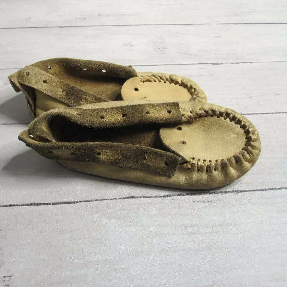 Handmade Vintage Boy's Size 11 Leather Moccasin Shoes Primitive Mid Century